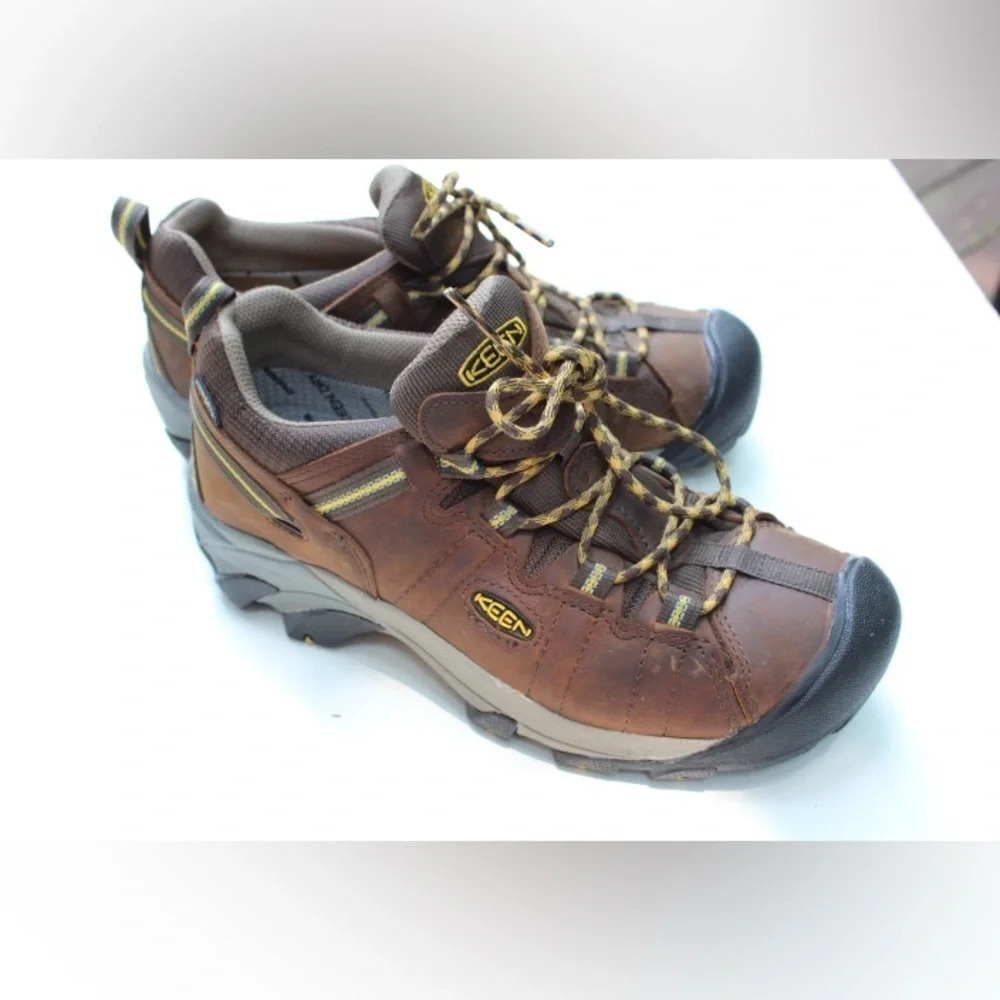 Keen Targhee shoes